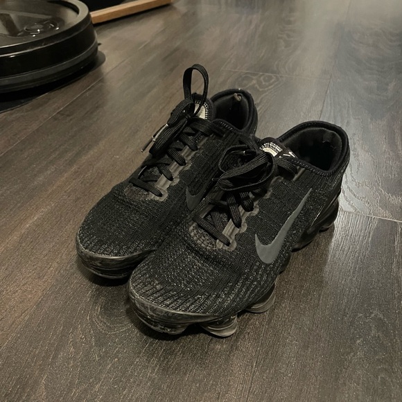 Nike Air Max Black size US 7 women. 4.5 Youth - Picture 2 of 4